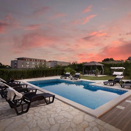 דירות ספליט Sunny Garden Adria מראה חיצוני תמונה