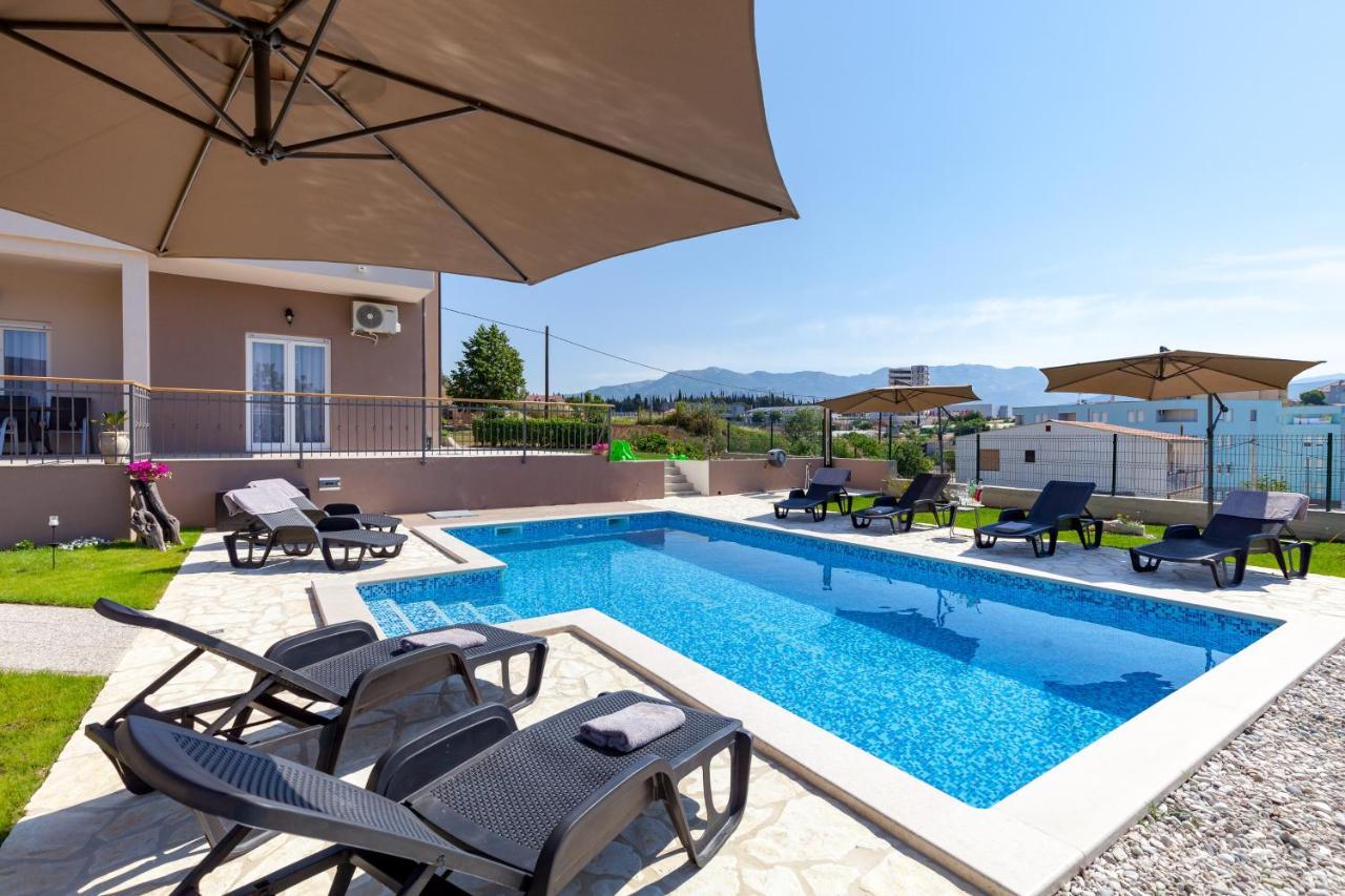 דירות ספליט Sunny Garden Adria מראה חיצוני תמונה