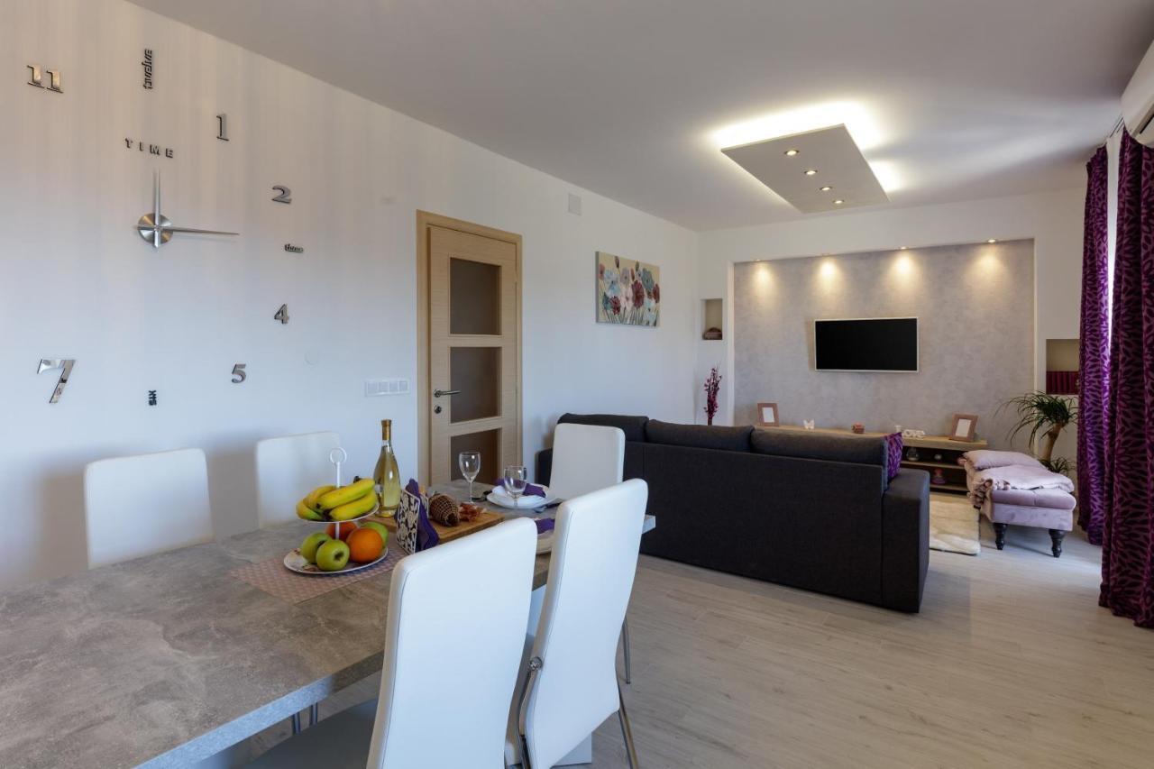 דירות ספליט Sunny Garden Adria מראה חיצוני תמונה