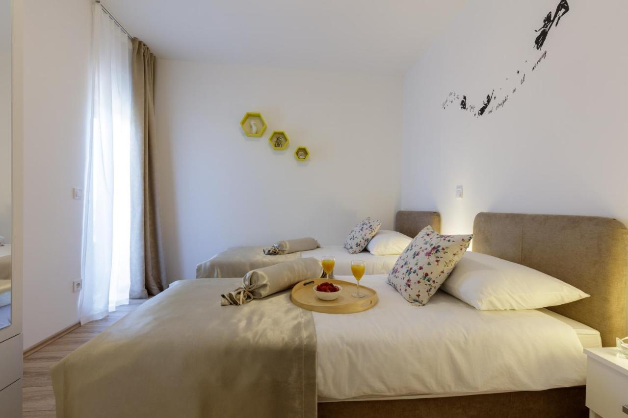 דירות ספליט Sunny Garden Adria מראה חיצוני תמונה