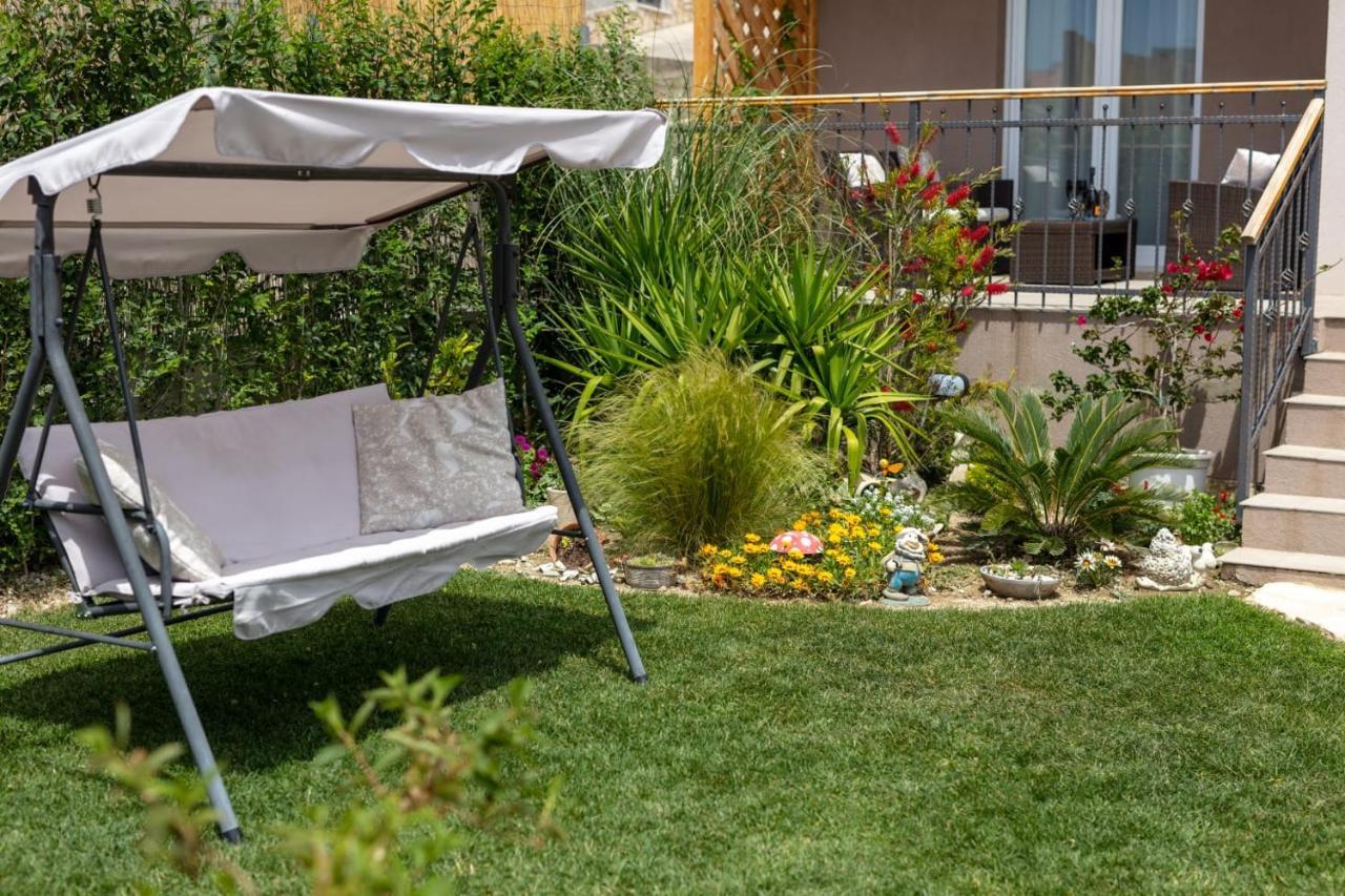 דירות ספליט Sunny Garden Adria מראה חיצוני תמונה
