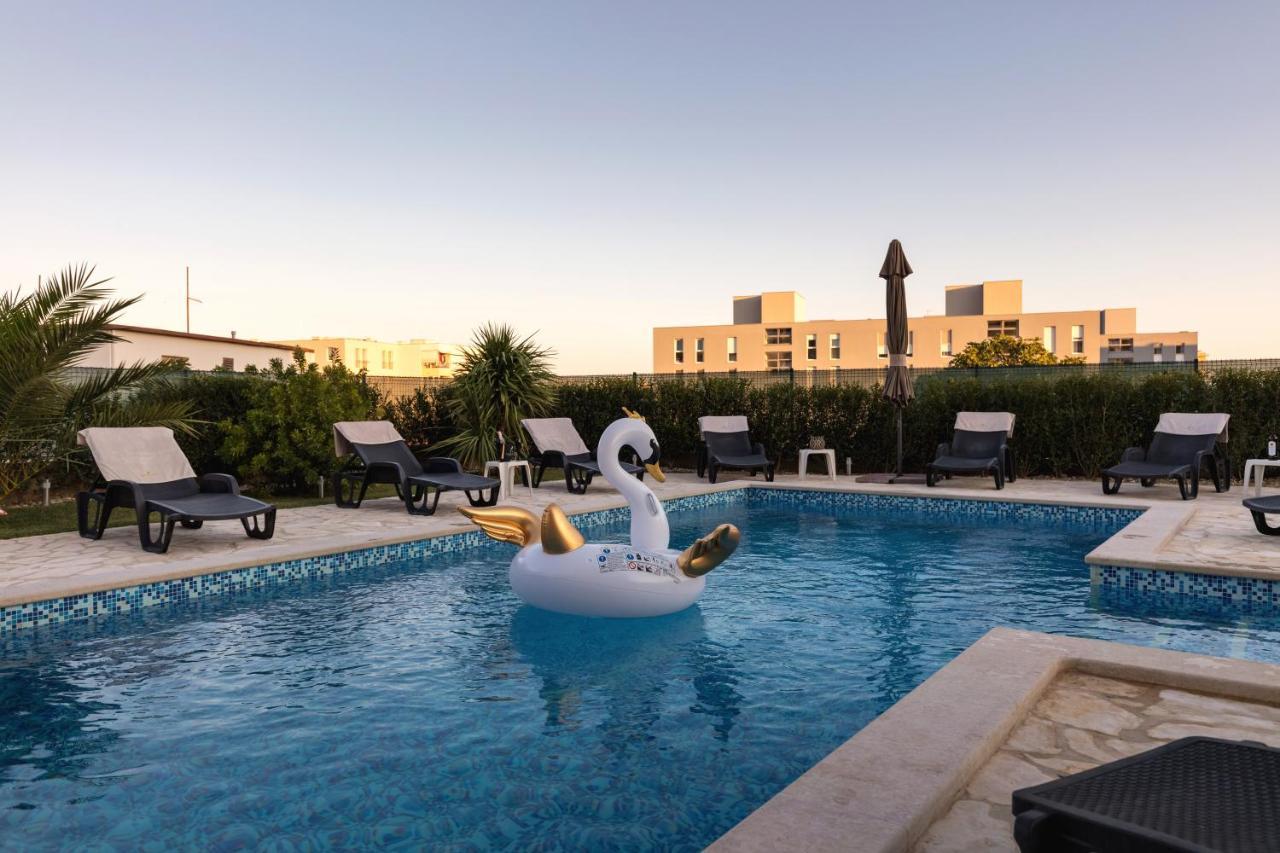 דירות ספליט Sunny Garden Adria מראה חיצוני תמונה