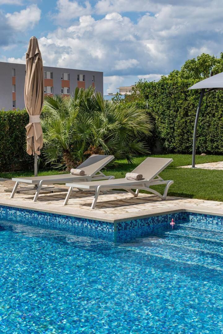 דירות ספליט Sunny Garden Adria מראה חיצוני תמונה