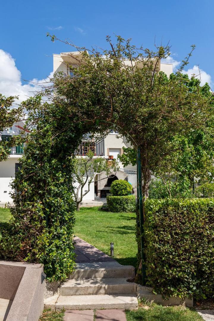 דירות ספליט Sunny Garden Adria מראה חיצוני תמונה